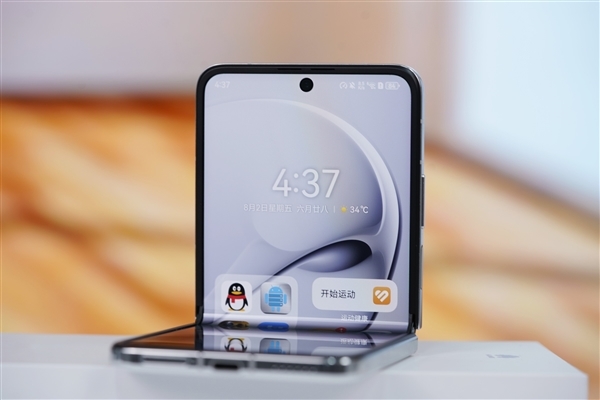 GAME STAR娛樂城:華爲nova Flip維脩備件價格公佈:換全新屏2619元、繙新屏僅1499元